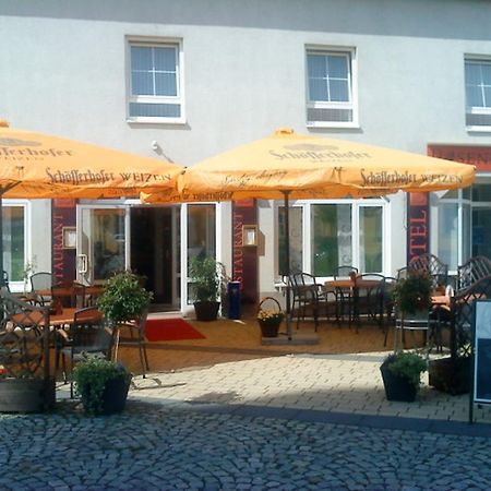 Hotel Und Restaurant Rosenkranz Markranstädt Esterno foto