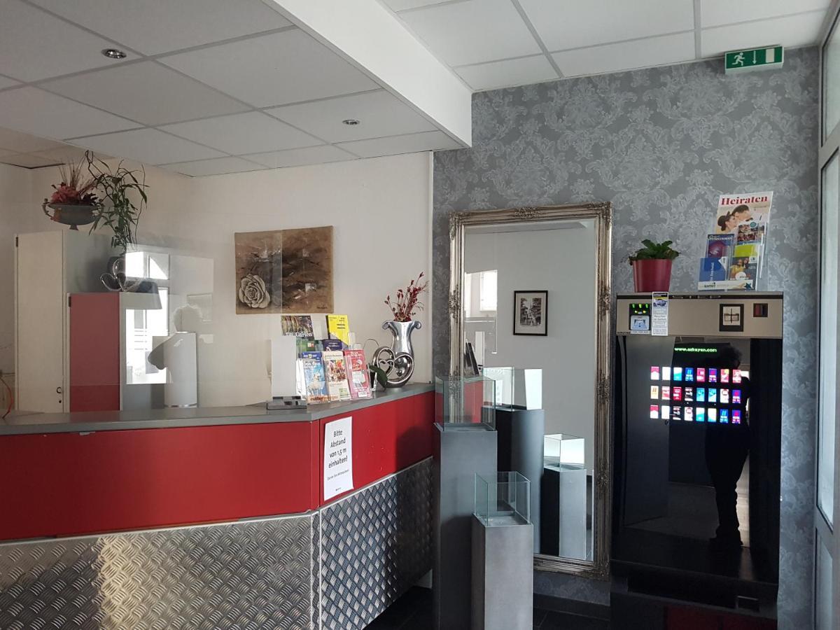 Hotel Und Restaurant Rosenkranz Markranstädt Esterno foto